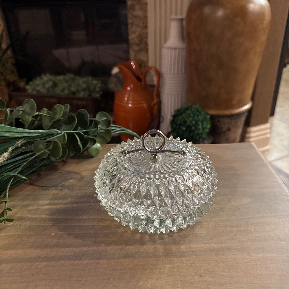 MCM VNTG Indiana Glass Candy Or Nut Dish With Lid Diamond Pattern Metal Handle